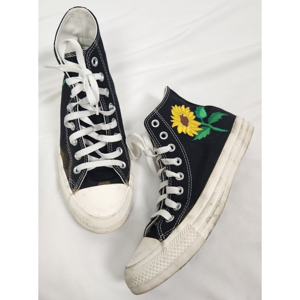 Converse Women's Sz. 9  High Top Sunflower Converse Lace Up Sneakers